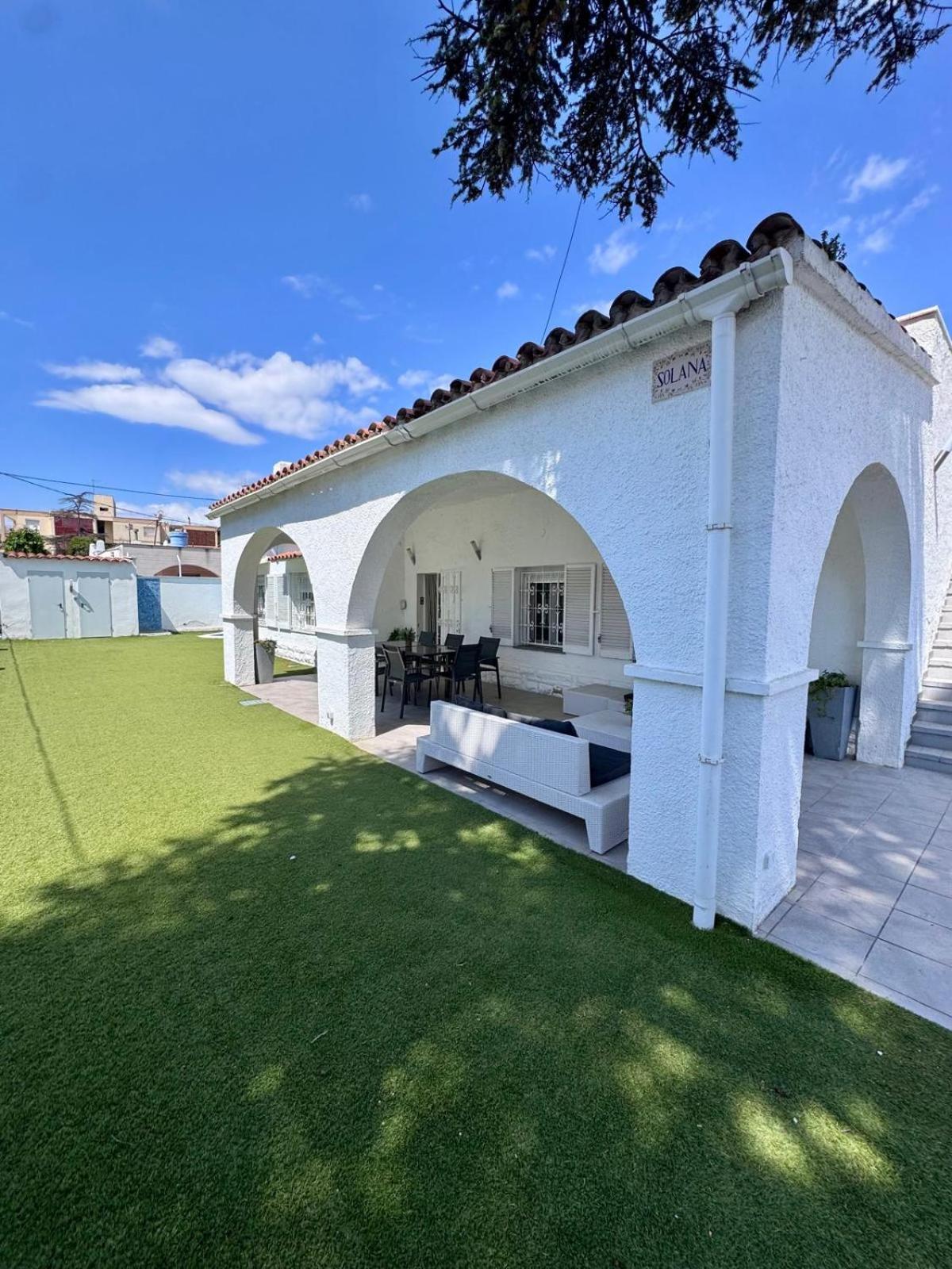 Vila Mar Кембрилс Екстериор снимка